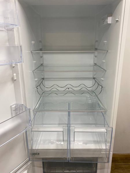 Холодильник двухкамерный Electrolux без шильда sn 30750080 n 402 000048426 фото