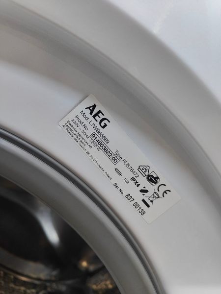 Стиральная машина с сушкой AEG L7WB65689 2200W sn 83700138 000050348 фото