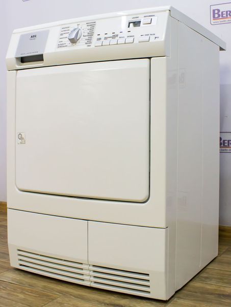 Сушильний автомат AEG T59860 1050W 7 кг sn 14720431 000015465 фото