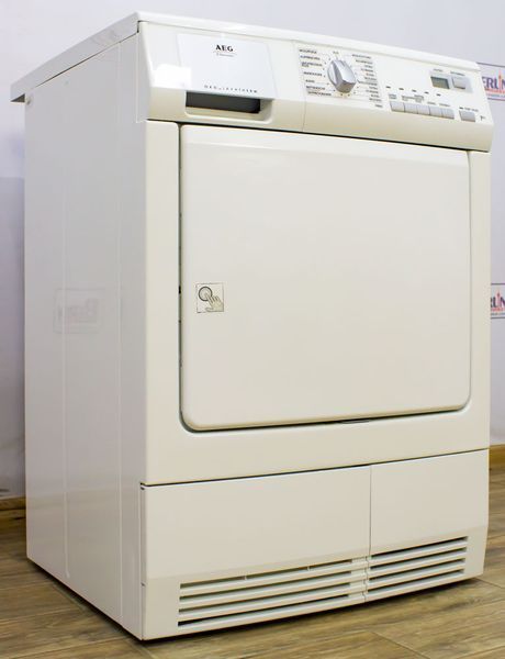 Сушильний автомат AEG T59860 1050W 7 кг sn 14720431 000015465 фото