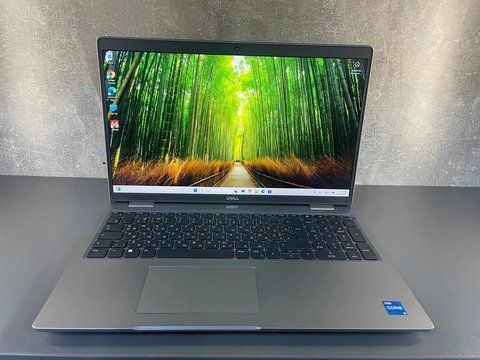 Ноутбук Dell Latitude 5540 15.6 FHD бат 4:30 часа (полный комплект) без шильда 000048371 фото