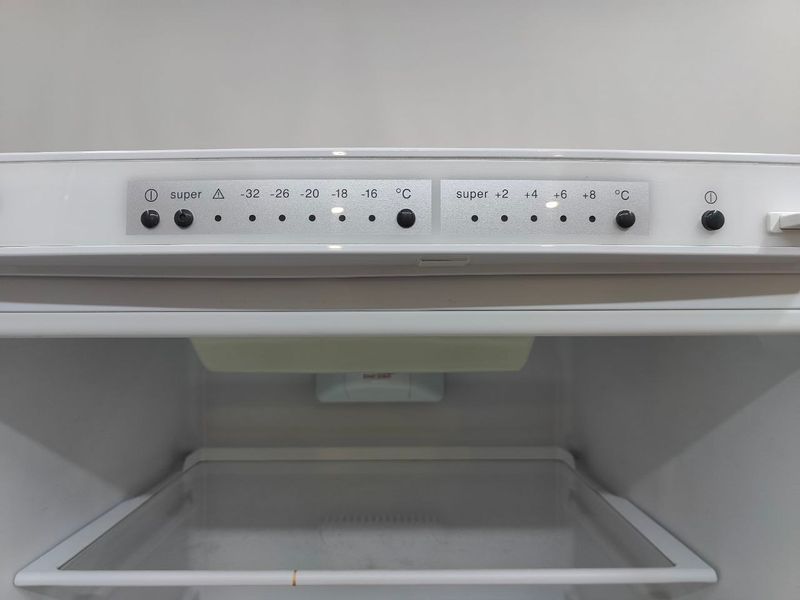 Холодильник Bosch KGS33V11 27 160W 203+84л sn 217080244181003421 n642 000053311 фото