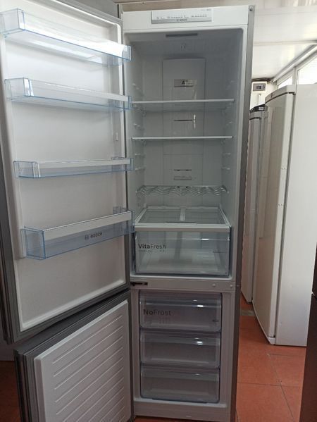Холодильник двокамерний Bosch KGN39V145 07 255+87л 300w sn 9810 101527 300е 000036128 фото