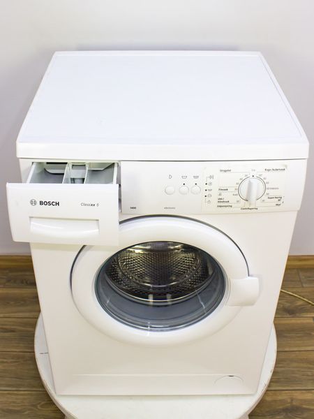 Стиральная машина Bosch Classixx 5 WAA281E1SN 05 000023469 фото