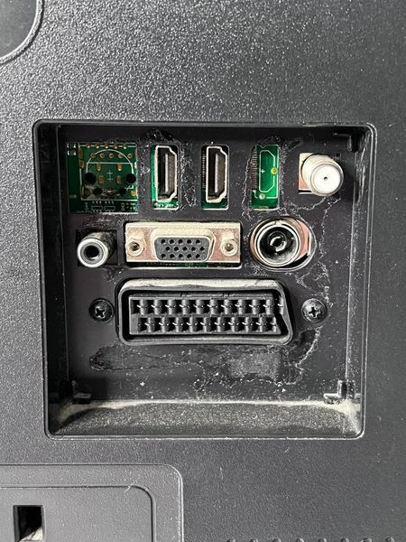 ТБ 32 Toshiba 32L1343DG Full HD WiFi 65w sn 0310J4Y00287L1 000039258 фото