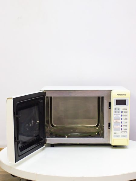 Мікрохвильова піч Panasonic NN V359WB 1790w гриль 1110w sn UN0281008 000023483 фото