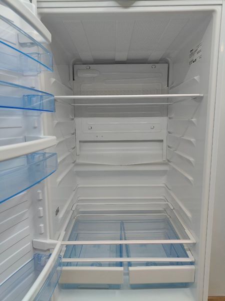 Холодильник двухкамерный Cilinga KFP560V150W 253+82л sn 20070475524 n476 000050180 фото
