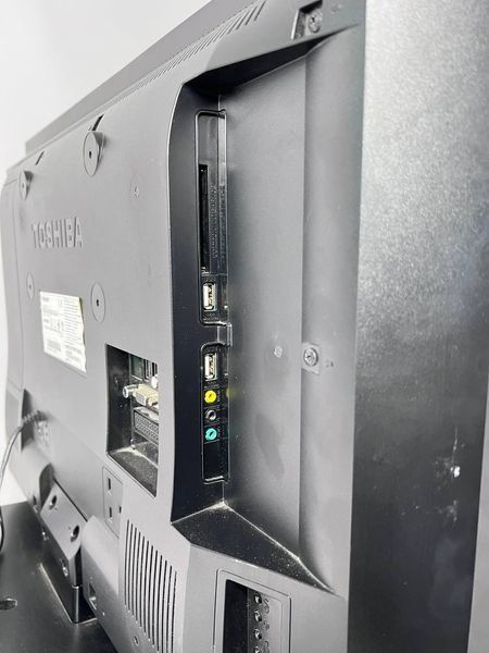 ТБ 32 Toshiba 32L1343DG Full HD WiFi 65w sn 0310J4Y00287L1 000039258 фото