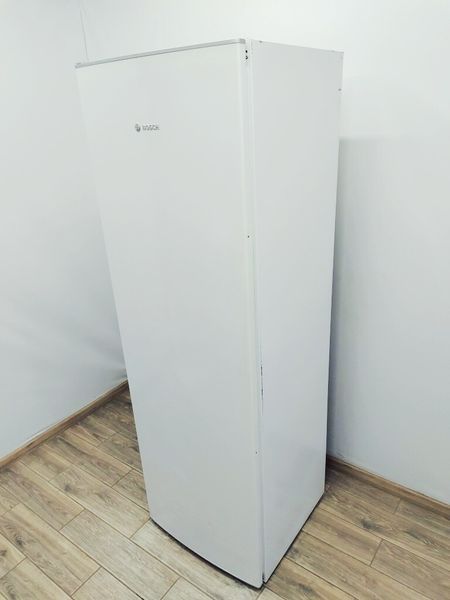 Холодильник однокамерный Bosch KSK38V16 01 000039426 фото