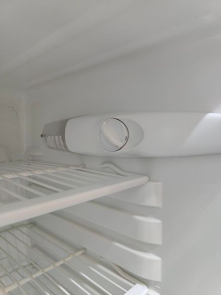 Холодильник Electrolux ER6825D 130W 136+42л sn 82300009 n648 000053315 фото