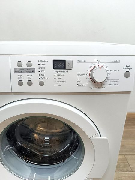 Стиральная машина Bosch WAQ24340 2400W 7кг sn 001735 000049482 фото