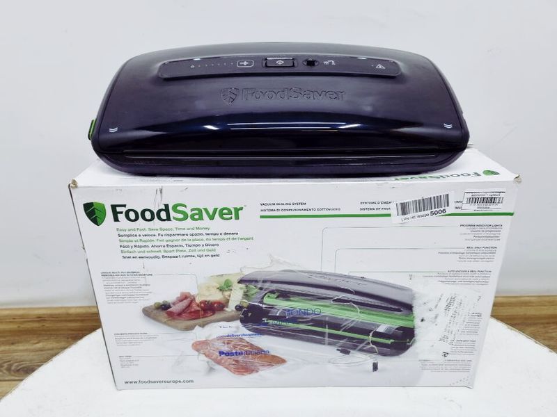 Пищевой вакуумный упаковщик FoodSaver JF002X 000032859 фото