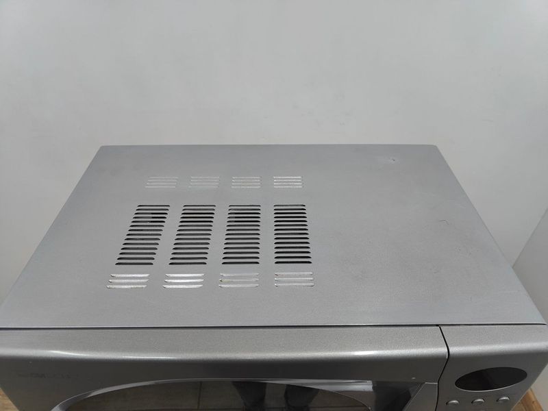 Микроволновая печь CLATRONIC MWG735P 900W+1400W гриль sn 253064 000049956 фото