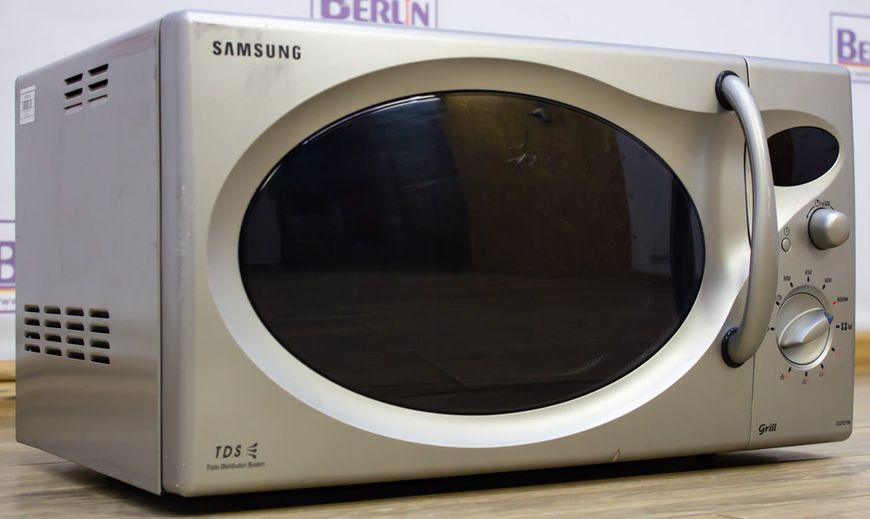 Микроволновая печь Samsung CE 2727N 000016204 фото