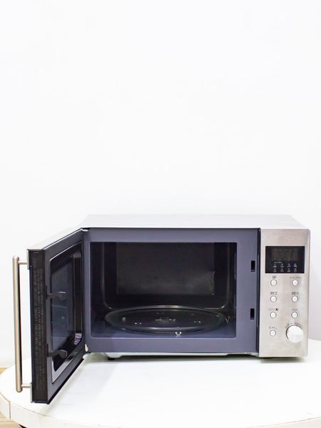 Мікрохвильова піч Sharp R 28STW 1250w sn 181001151510090647 000029015 фото