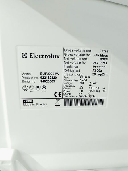 Комплект холодильник и морозилка Electrolux EUF29202W ERC31300W 000041714 фото