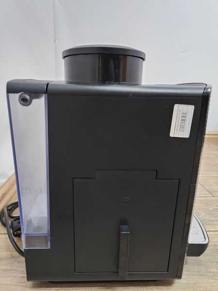 Кофемашина Krups EA 81 FPB1450000P 1450W sn EA81R870 0994 000050082 фото