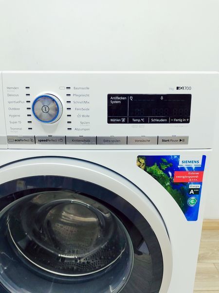Стиральная машина Siemens IQ700 WM14W5B1 11 000040252 фото