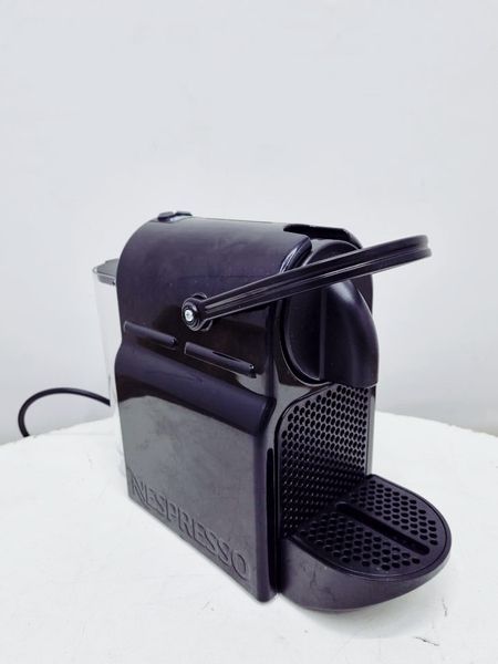 Кофеварка капсульная DeLonghi Nespresso Inissia EN80 B 000032965 фото