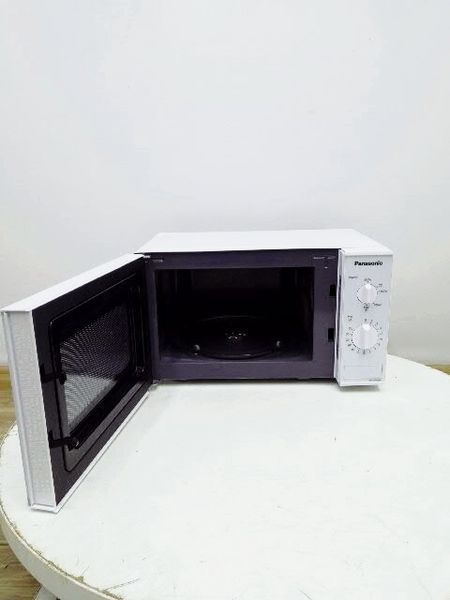 Мікрохвильова піч Panasonic NN E201WM EPG 1250w sn 5E29211063 000034950 фото