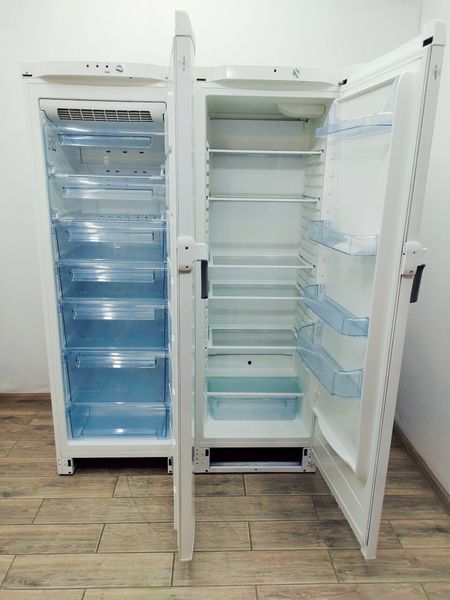 Комплект холодильник и морозилка Electrolux EUF29202W ERC31300W 000041714 фото