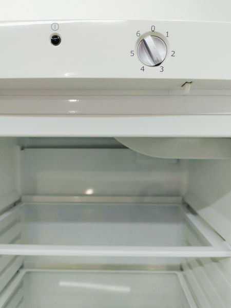 Комплект холодильник и морозилка Electrolux EUF29202W ERC31300W 000041714 фото