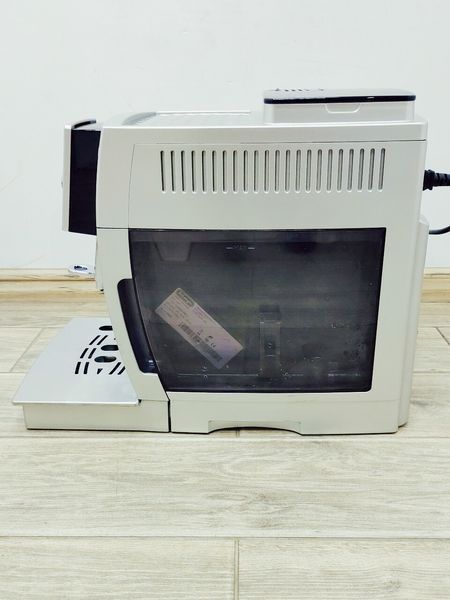 Кавомашина DeLonghi Cappuccino ECAM23 466 S 1450w sn 64924 000028777 фото