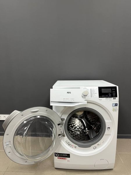 Стиральная машина AEG L7FBG61480 000046362 фото