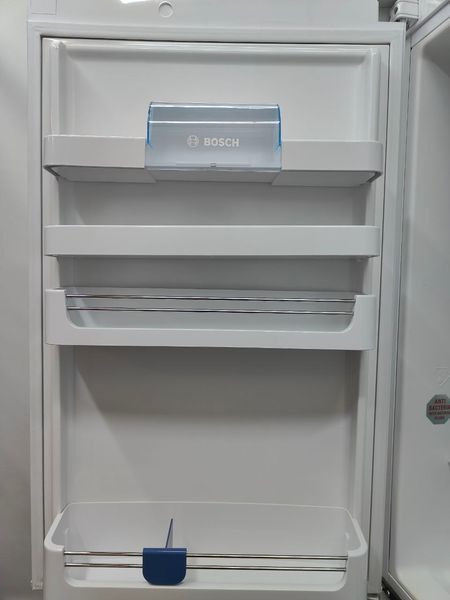 Холодильник Bosch KGV33X07 01 160W 205+84л sn 218070247570000629 n640 000053304 фото