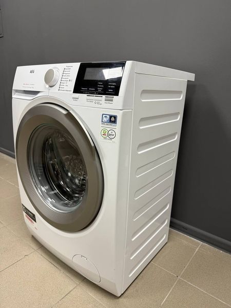 Стиральная машина AEG L7FBG61480 000046362 фото