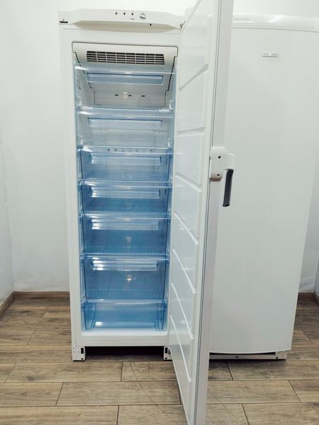 Комплект холодильник и морозилка Electrolux EUF29202W ERC31300W 000041714 фото