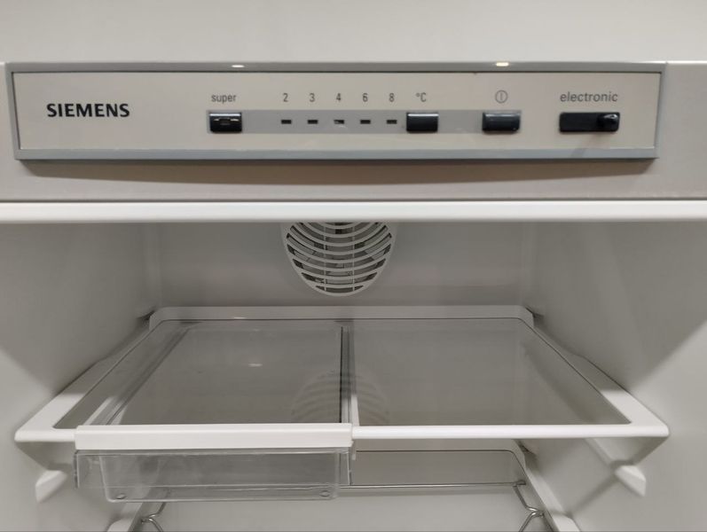 Холодильник Siemens Electro KS38RV74EU sn 212020356196000784 n 349 000046699 фото