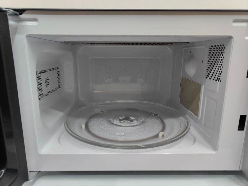 Мікрохвильова піч Exquisit MW802GSi 700W+1050W гриль sn 4016572016741 000049958 фото