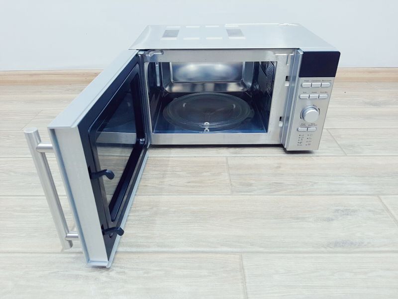Микроволновая печь Clatronic MWG 768 H 000037160 фото