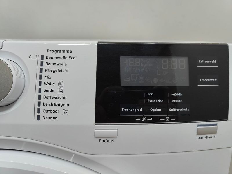 Сушильная машина AEG 8000 Series T8DB658EX 900W 8кг sn 05104060 000051590 фото
