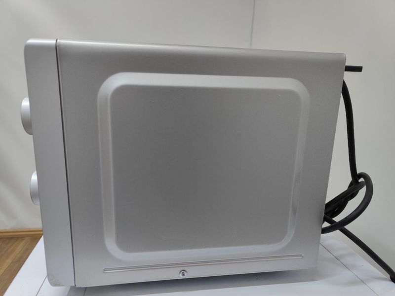 Мікрохвильова піч Exquisit MW802GSi 700W+1050W гриль sn 4016572016741 000049958 фото