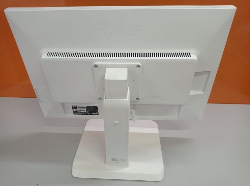 Монітор 22 LG 22EB23PY W LED TN VGA DVI DP 000038247 фото