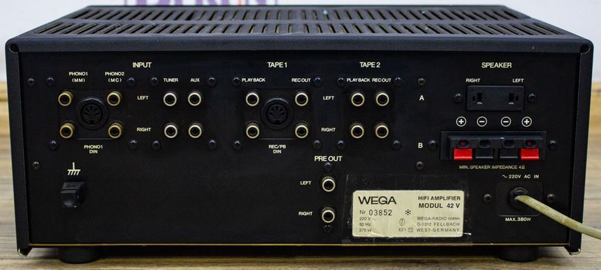 Усилитель Wega D 7012 000013426 фото