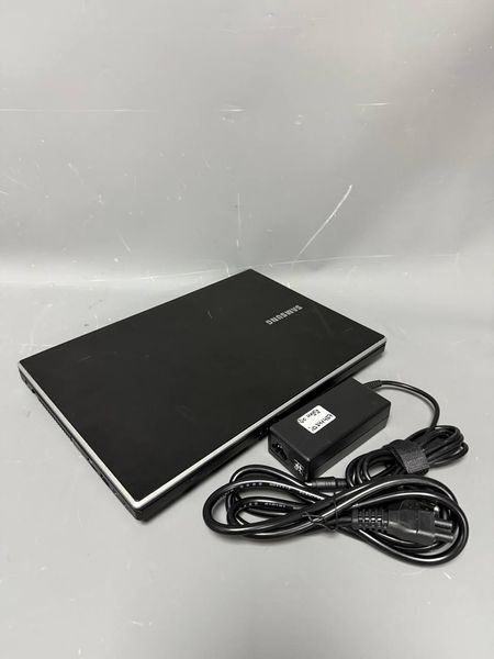 Ноутбук Samsung np300v 000047075 фото