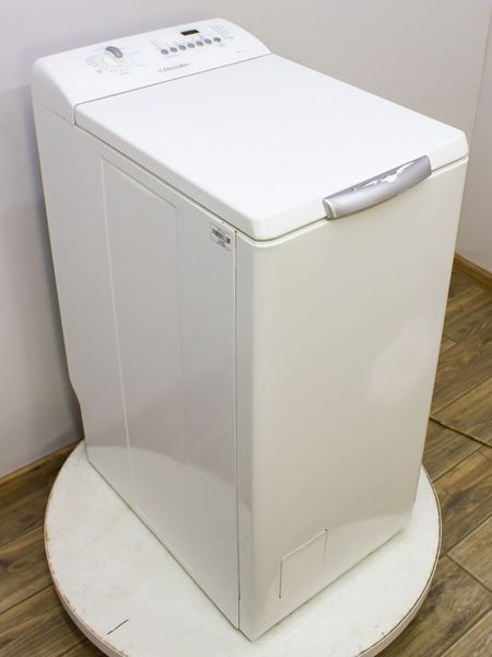 Стиральная машина вертикальная Electrolux EWT1025 000028983 фото