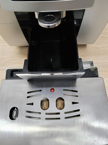 Кофемашина Delonghi Cappuccino ECAM24 450S 1450W sn14019 000052043 фото