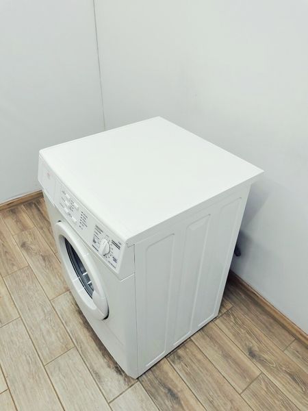 Стиральная машина AEG L52400 000036191 фото