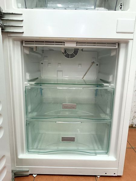 Холодильник двокамерний вбудований Premium KFN 37282ID sn 26240 000046913 фото