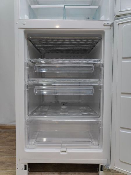 Холодильник Electrolux EN3700AHW 110W 229+118л sn 44830006 n645 000053305 фото