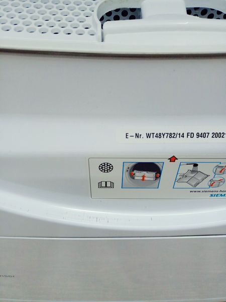 Сушильная машина Siemens IQ890 WT48Y782 14 000042356 фото