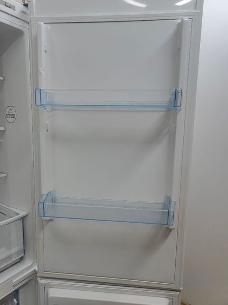 Холодильник двокамерний Bosch KGV36UW20 90W 213+94л sn 9506100961 n480 000050184 фото