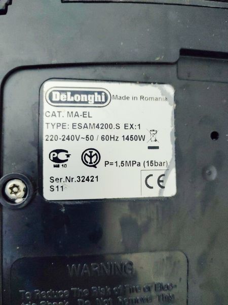 Кавомашина DeLonghi Magnifica ESAM4200 S 1450w sn 32421 000039357 фото
