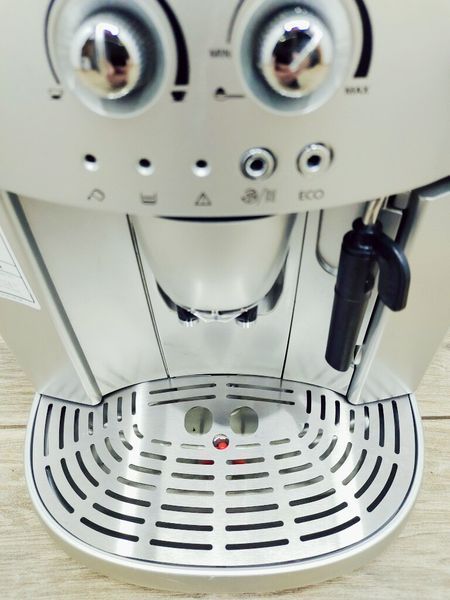 Кавомашина DeLonghi Magnifica ESAM4200 S 1450w sn 32421 000039357 фото