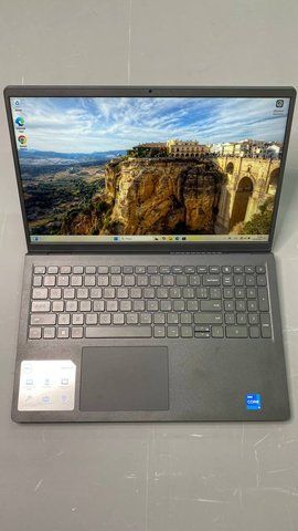 Ноутбук Dell Inspiron 3520 000046629 фото