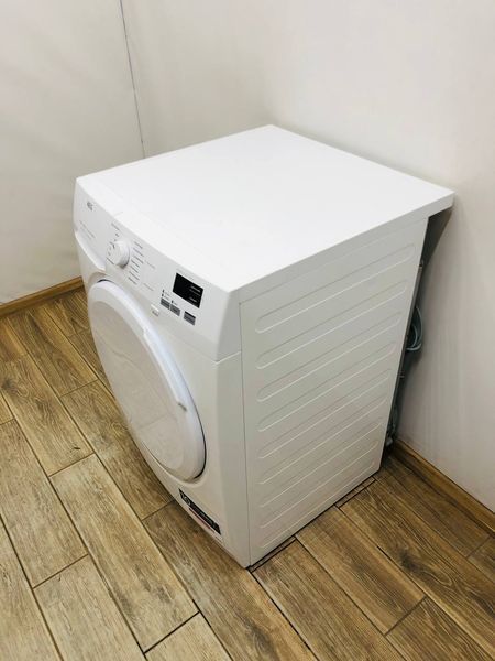 Сушильна машина AEG 7000 Series T7DB40680 700w 8 кг sn 75009026 000045414 фото